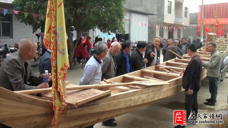 江西丰城孙渡太山庭金左家新龙船下水庆典