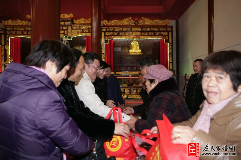 长丰左氏宗祠捐款现场