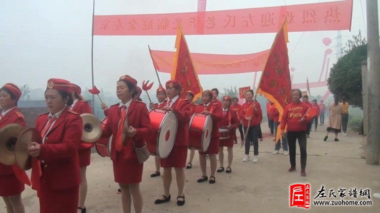 江西丰城孙渡太山庭金左家新龙船下水庆典