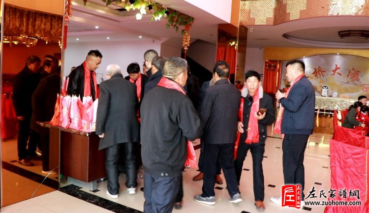 安徽六安三赋堂左氏宗族清明祭祖