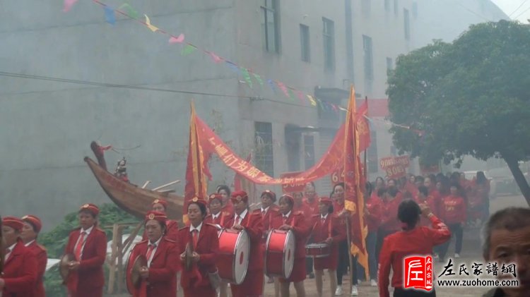 江西丰城孙渡太山庭金左家新龙船下水庆典